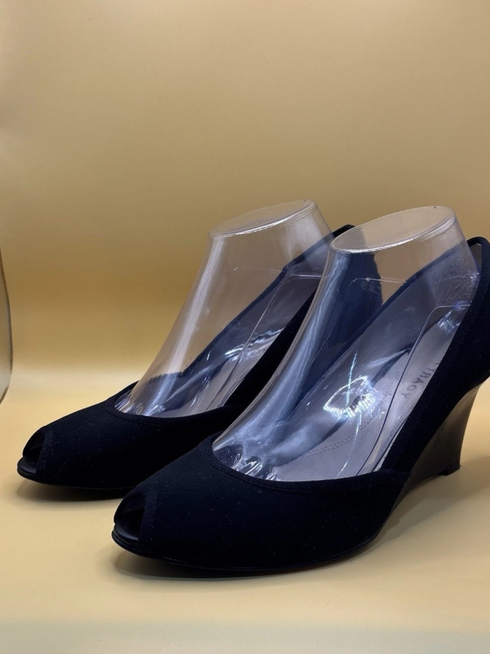 Ellen Tracy Wedge Pumps Womens 8.5 Black Peep Toe Stretch Fabric Career Shoes - Picture 4 of 11